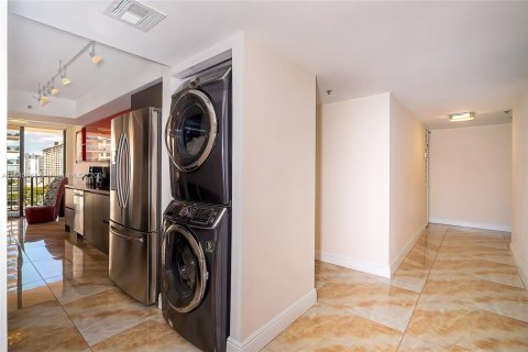 Condo in Sunny Isles Beach, Florida, 3 bedrooms  № 1057698 - photo 6