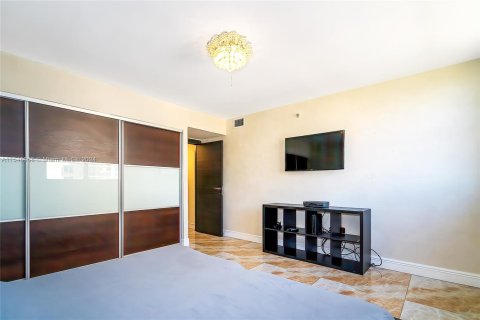 Condo in Sunny Isles Beach, Florida, 3 bedrooms  № 1057698 - photo 8