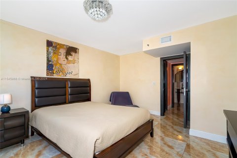 Condo in Sunny Isles Beach, Florida, 3 bedrooms  № 1057698 - photo 17