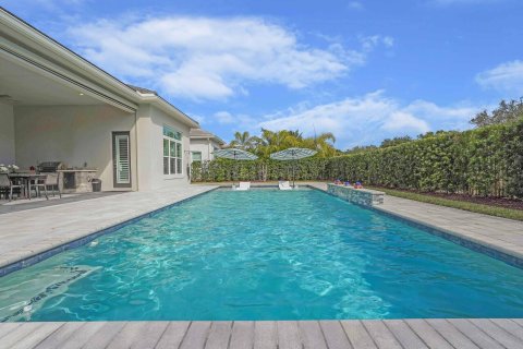 House in Jensen Beach, Florida 3 bedrooms, 323.86 sq.m. № 1050279 - photo 28
