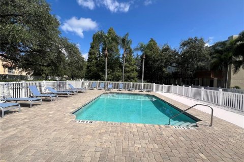 Townhouse in Tampa, Florida 3 bedrooms, 171.31 sq.m. № 1346409 - photo 11