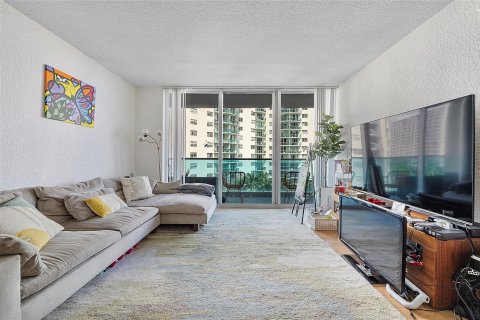 Condo in Hollywood, Florida, 2 bedrooms  № 1054901 - photo 21