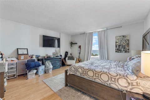 Condo in Hollywood, Florida, 2 bedrooms  № 1054901 - photo 9