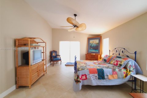 Casa en venta en North Port, Florida, 3 dormitorios № 1099245 - foto 15