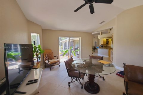 Casa en venta en North Port, Florida, 3 dormitorios № 1099245 - foto 8