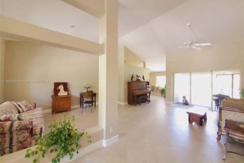 Villa ou maison à vendre à North Port, Floride: 3 chambres № 1099245 - photo 4