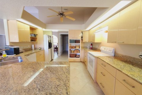 Casa en venta en North Port, Florida, 3 dormitorios № 1099245 - foto 12