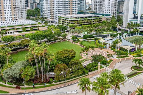 Condo in Miami, Florida, 2 bedrooms  № 1072928 - photo 22