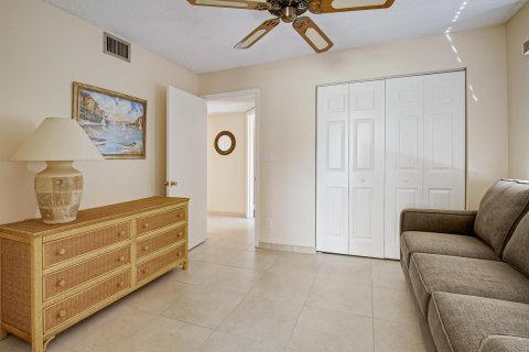 Купить кондоминиум в Лейк-Уорт, Флорида 3 спальни, 145.3м2, № 1031895 - фото 15