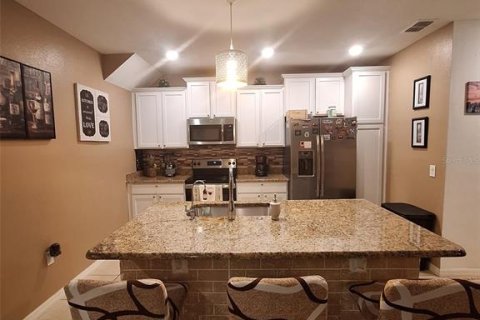 Townhouse in Kissimmee, Florida 4 bedrooms, 189.8 sq.m. № 1259758 - photo 6