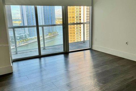 Copropriété à vendre à Miami, Floride: 2 chambres, 153.66 m2 № 1040140 - photo 12