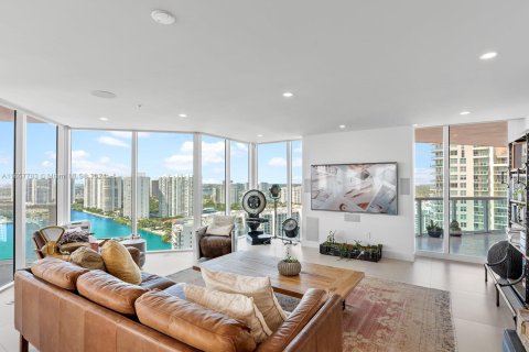 Condominio en venta en Aventura, Florida, 4 dormitorios, 379.04 m2 № 1370390 - foto 10