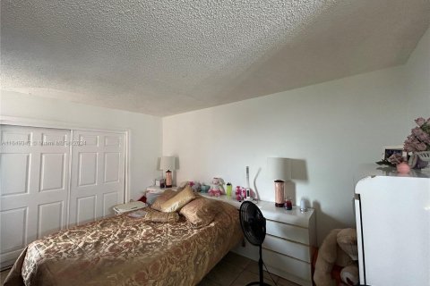 Condo in Miami, Florida, 2 bedrooms  № 1331772 - photo 6