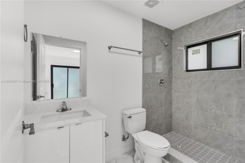 Casa en venta en Miami, Florida, 3 dormitorios, 120.77 m2 № 1413826 - foto 12