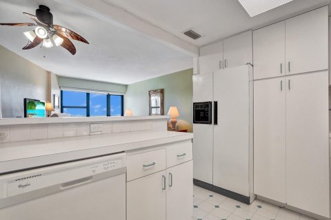 Condo in Fort Lauderdale, Florida, 1 bedroom  № 1060297 - photo 30