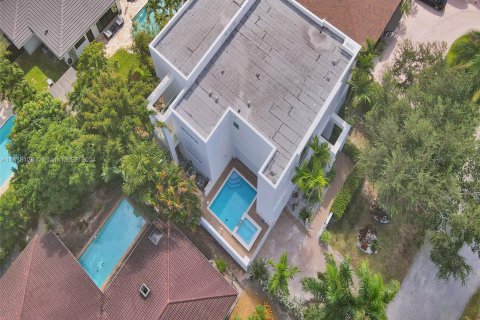 Villa ou maison à vendre à Fort Lauderdale, Floride: 7 chambres, 404.59 m2 № 1239389 - photo 10