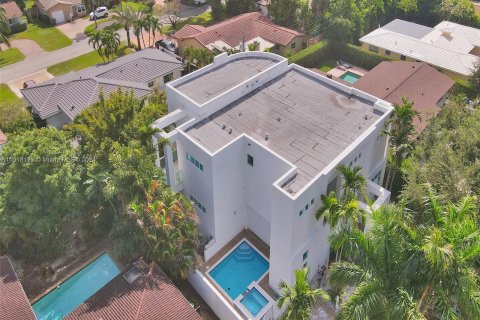 Villa ou maison à vendre à Fort Lauderdale, Floride: 7 chambres, 404.59 m2 № 1239389 - photo 16