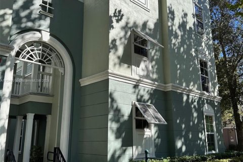 Condominio en alquiler en Kissimmee, Florida, 2 dormitorios, 114.64 m2 № 1065331 - foto 1
