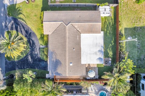 Villa ou maison à vendre à Pompano Beach, Floride: 4 chambres, 213.68 m2 № 1077543 - photo 8