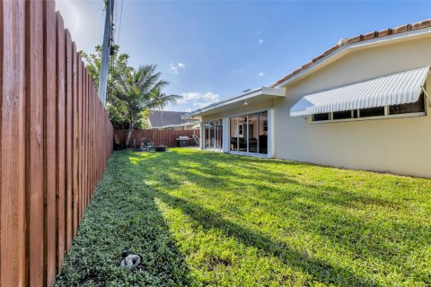 Villa ou maison à vendre à Pompano Beach, Floride: 4 chambres, 213.68 m2 № 1077543 - photo 19