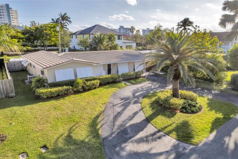 Villa ou maison à vendre à Pompano Beach, Floride: 4 chambres, 213.68 m2 № 1077543 - photo 10