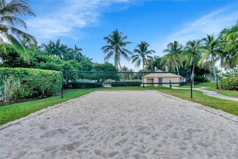 Villa ou maison à vendre à Pembroke Pines, Floride: 4 chambres, 201.78 m2 № 1049583 - photo 29