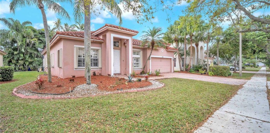 Casa en Pembroke Pines, Florida 4 dormitorios, 201.78 m2 № 1049583