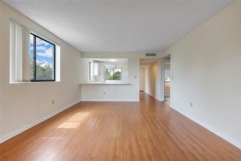 Copropriété à vendre à Fort Lauderdale, Floride: 2 chambres, 120.22 m2 № 1226756 - photo 18