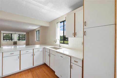 Copropriété à vendre à Fort Lauderdale, Floride: 2 chambres, 120.22 m2 № 1226756 - photo 25