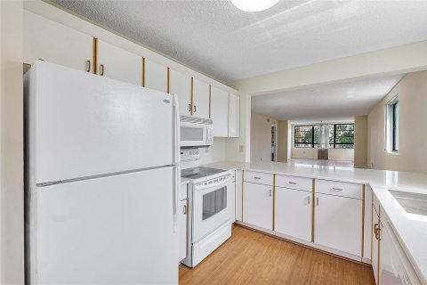 Copropriété à vendre à Fort Lauderdale, Floride: 2 chambres, 120.22 m2 № 1226756 - photo 24