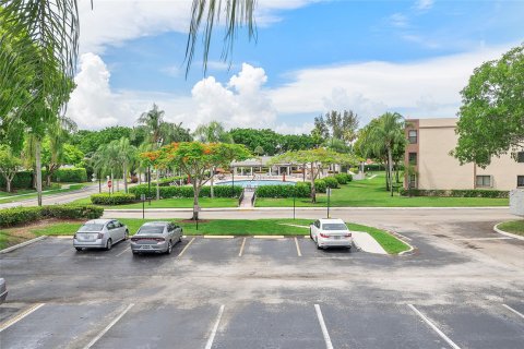 Condo in Fort Lauderdale, Florida, 2 bedrooms  № 1226756 - photo 11