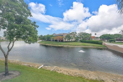 Condo in Fort Lauderdale, Florida, 2 bedrooms  № 1226756 - photo 12