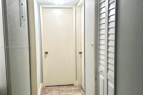 Copropriété à vendre à Miami Gardens, Floride: 2 chambres, 83.8 m2 № 1238245 - photo 17