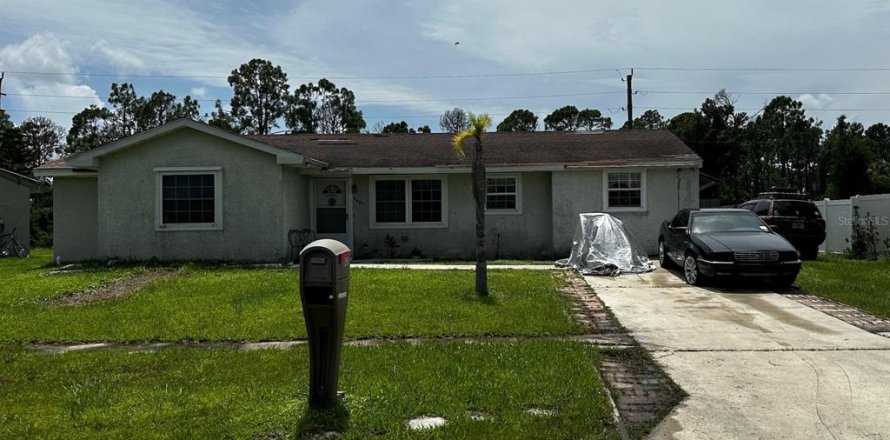 House in North Port, Florida 2 bedrooms, 120.49 sq.m. № 1339733