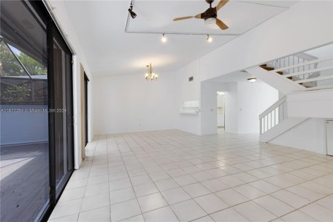 Adosado en alquiler en Doral, Florida, 3 dormitorios, 166.57 m2 № 1394961 - foto 6