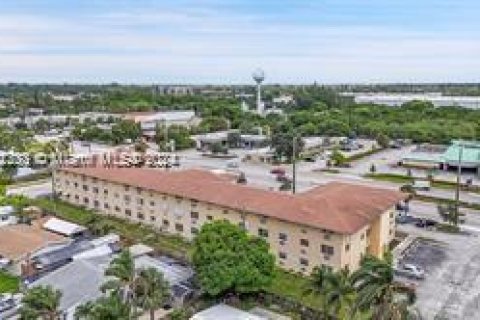 Condominio en alquiler en Pompano Beach, Florida, 1 dormitorio, 59.46 m2 № 1394963 - foto 23