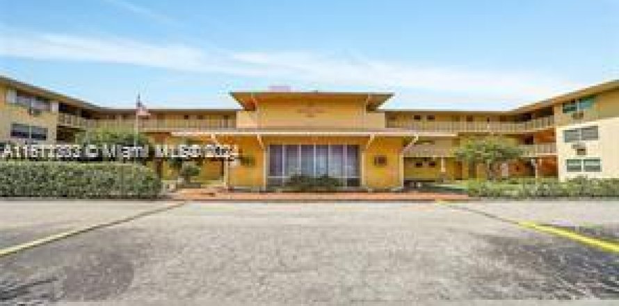 Condominio en Pompano Beach, Florida, 1 dormitorio  № 1394963