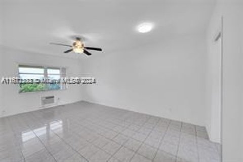 Condominio en alquiler en Pompano Beach, Florida, 1 dormitorio, 59.46 m2 № 1394963 - foto 4