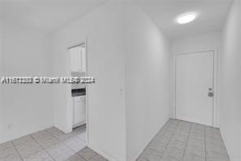 Condominio en alquiler en Pompano Beach, Florida, 1 dormitorio, 59.46 m2 № 1394963 - foto 3