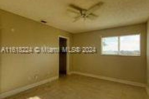 Condominio en venta en Oakland Park, Florida, 1 dormitorio, 74.51 m2 № 1239526 - foto 21