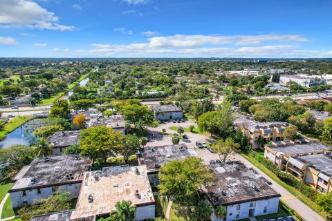 Condo in Miami, Florida, 2 bedrooms  № 1041063 - photo 15