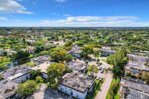 Copropriété à vendre à Miami, Floride: 2 chambres, 88.63 m2 № 1041063 - photo 6