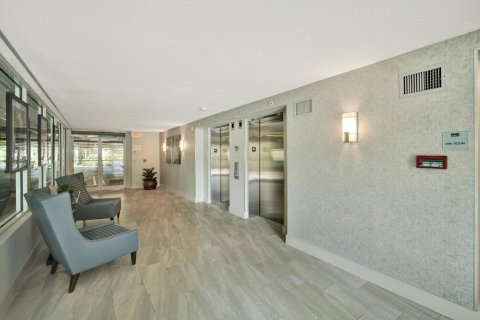 Condominio en venta en Wilton Manors, Florida, 1 dormitorio, 128.76 m2 № 1020108 - foto 20