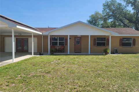 Villa ou maison à vendre à Lakeland, Floride: 4 chambres, 191.29 m2 № 1067362 - photo 1