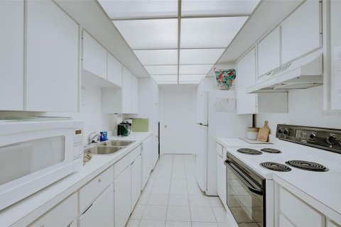 Copropriété à vendre à Longboat Key, Floride: 2 chambres, 145.02 m2 № 1373900 - photo 13