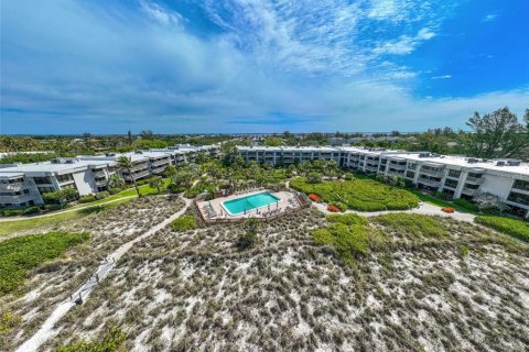 Condo in Longboat Key, Florida, 2 bedrooms  № 1373900 - photo 23