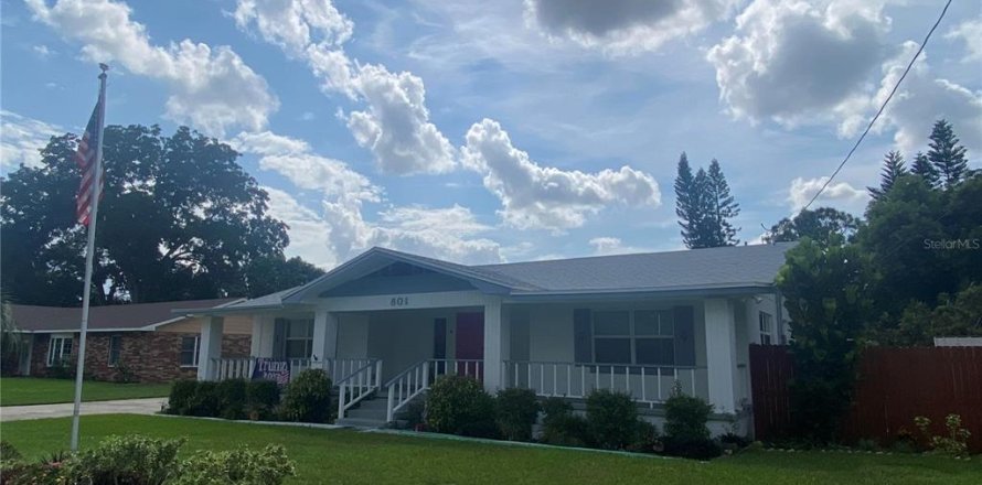 House in Winter Haven, Florida 3 bedrooms, 149.02 sq.m. № 1373853