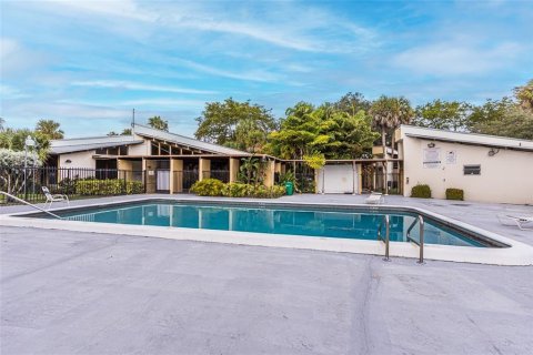 Copropriété à vendre à Hollywood, Floride: 3 chambres, 157.93 m2 № 1051415 - photo 4