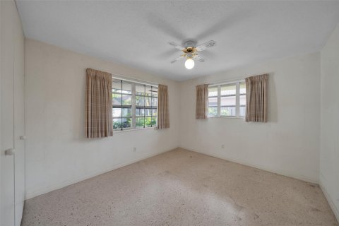 House in Fort Lauderdale, Florida 4 bedrooms, 237.46 sq.m. № 1051388 - photo 19