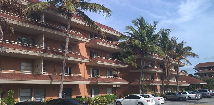 Condo à Hialeah, Floride, 1 chambre  № 1325366